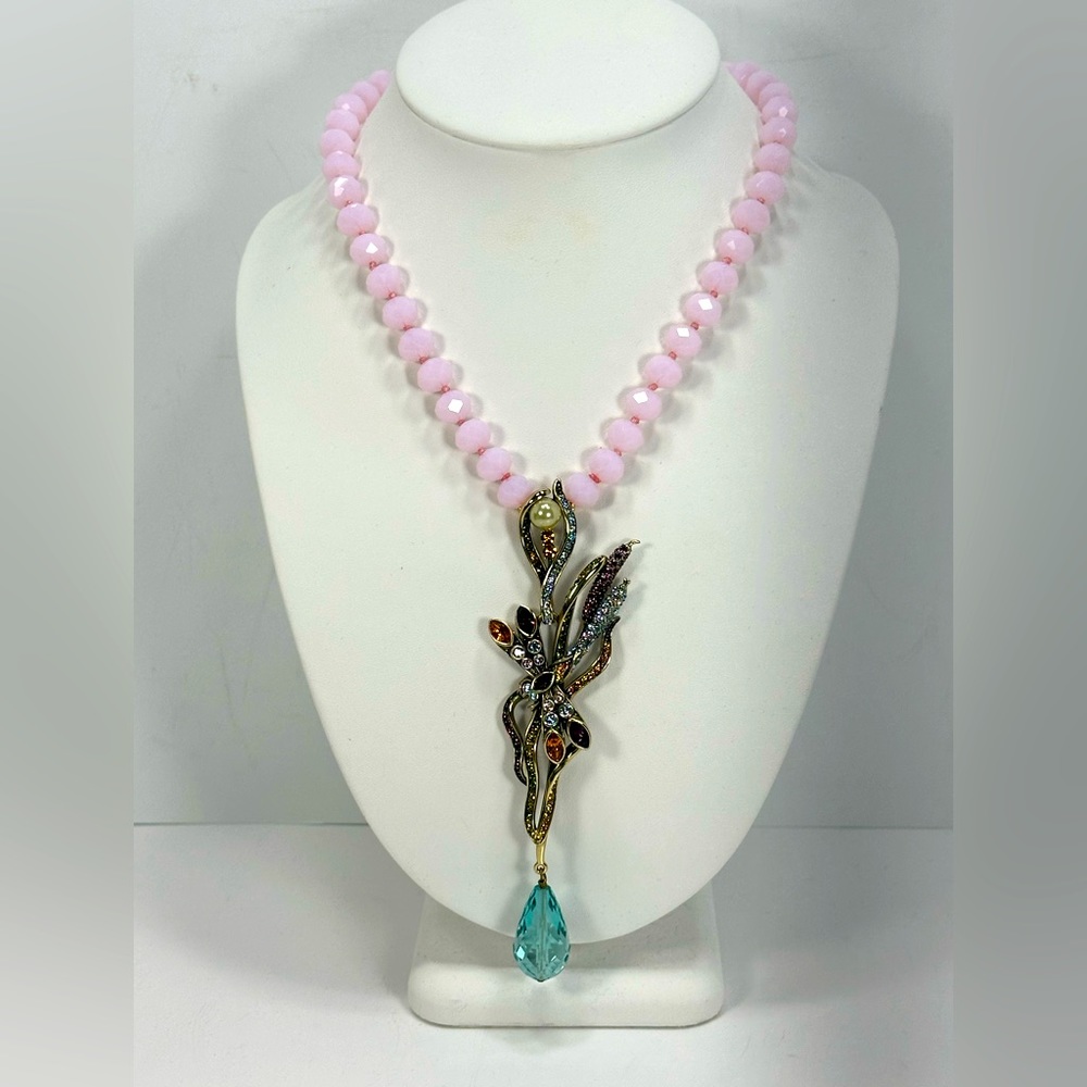 Beautiful Heidi Daus 🆕 “Dancing Dragonfly” Necklace